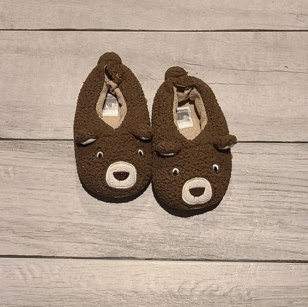 🍦 Carters baby bear slippers🧋